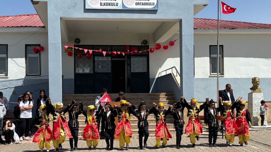YAŞASIN 23 NİSAN